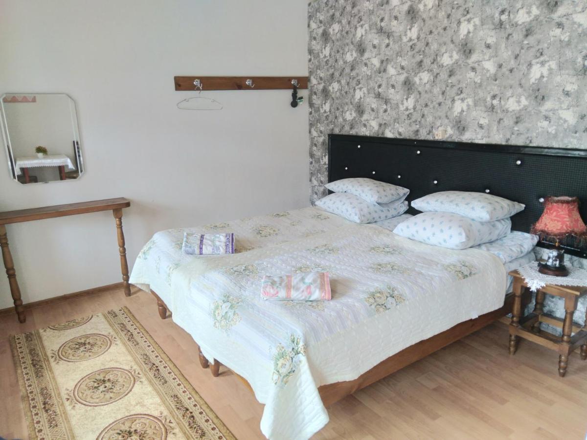 Village Rooms Guesthouse Ivanovka Kültér fotó